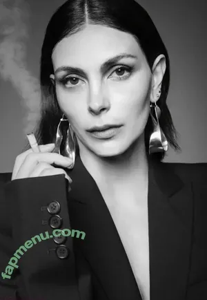 Morena Baccarin / morenabaccarin nude photo #0444