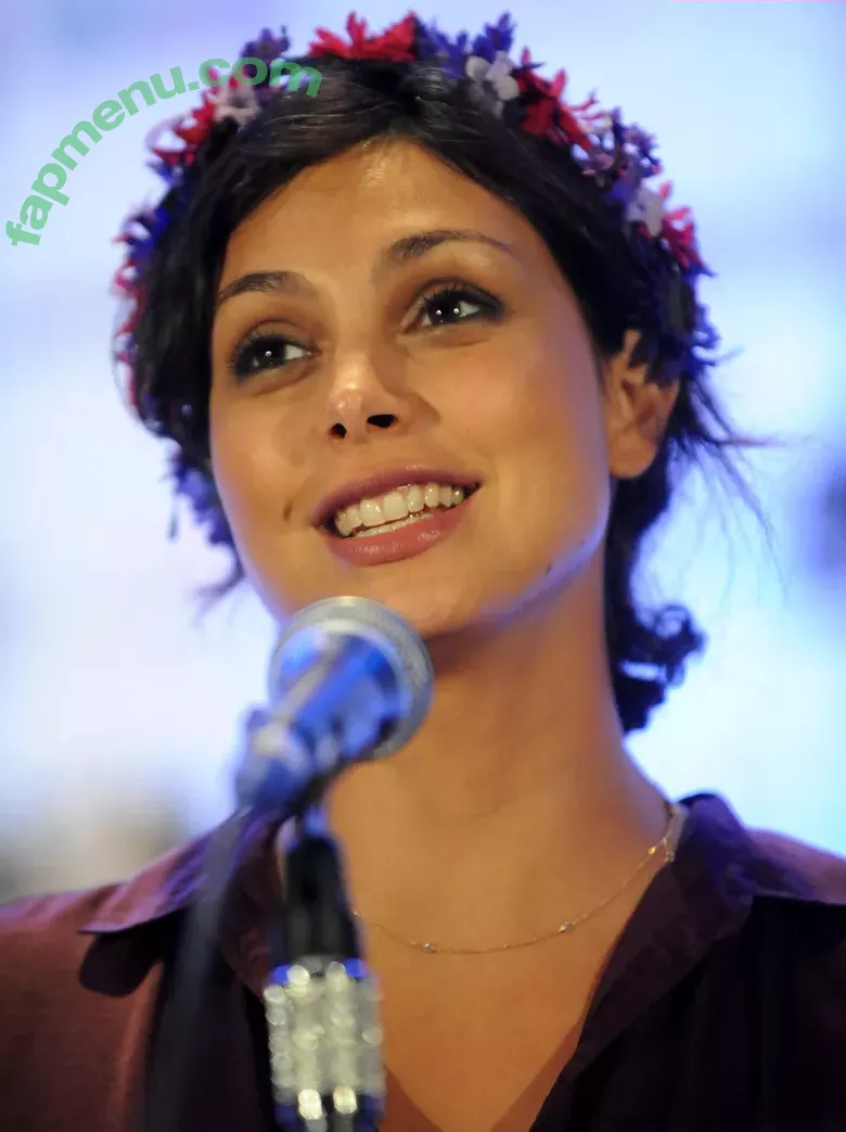 Morena Baccarin nude photo #0041 (morenabaccarin)