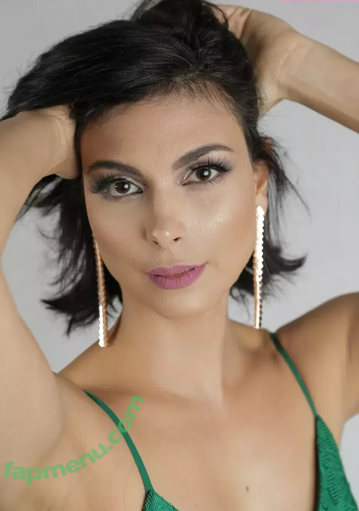 Morena Baccarin nude photo #0142 (morenabaccarin)