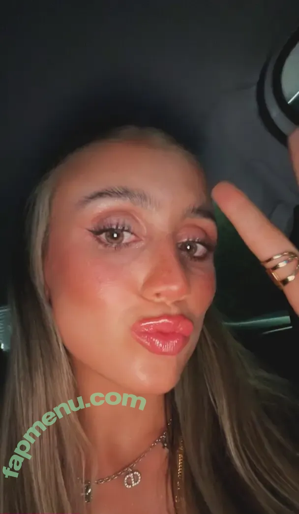 Morena Beltrán nude photo #0560 (Morena Beltran / morenabeltran10)