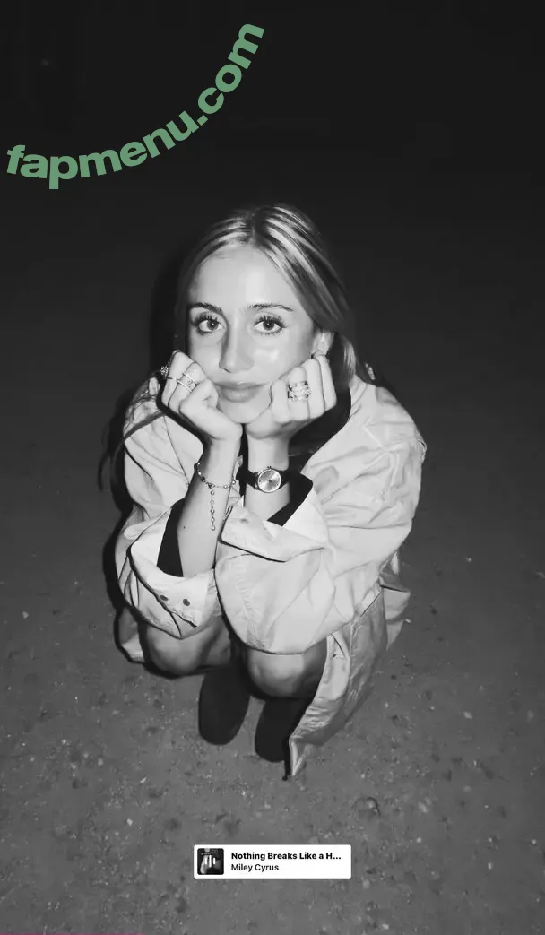 Morena Beltrán nude photo #0596 (Morena Beltran / morenabeltran10)