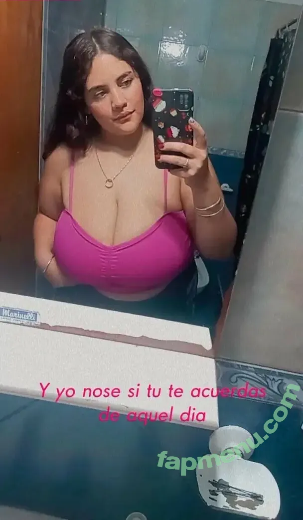 Morena Diaz nude photo #0003 (diazdiazmo_27 / morenaaaaaaaa / morenadiaz_27 / susananoemi_27 🇦🇷)