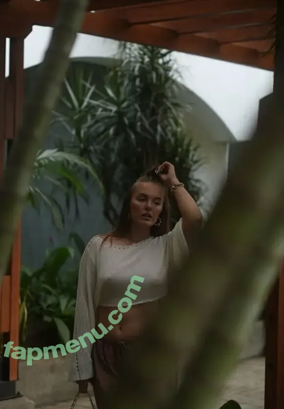 morericheswithmorgan nude photo #0041 (morericheswithmorganxo)