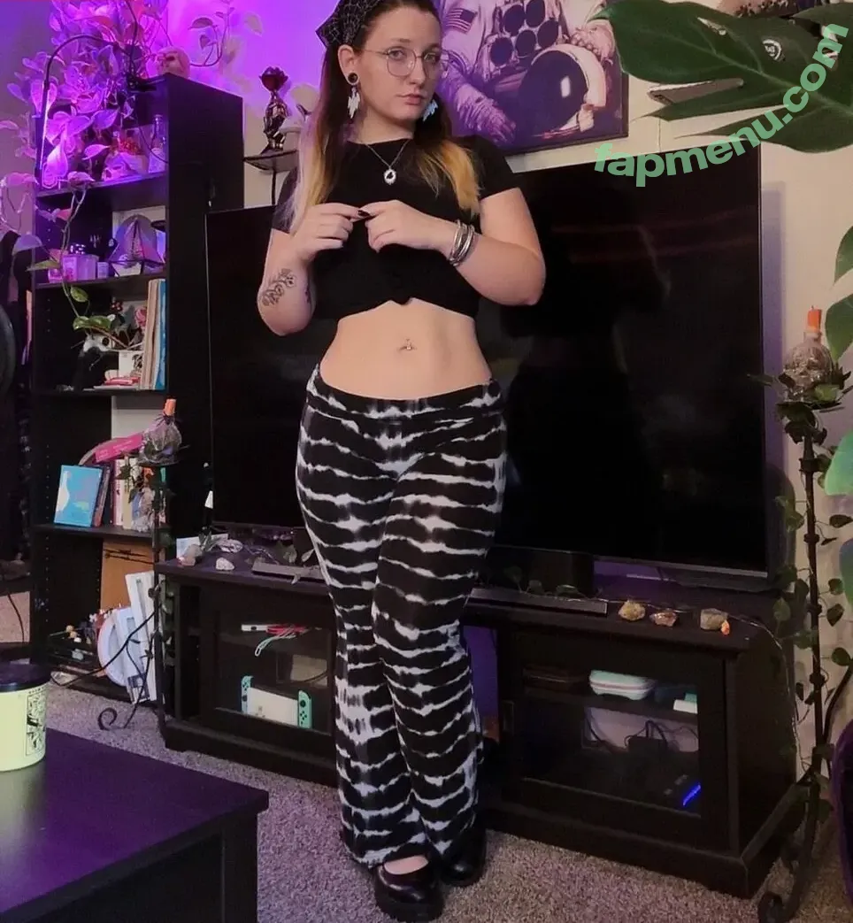 morgan_is_tired nude photo #0019 (morganhollymoore / smorgaroni)