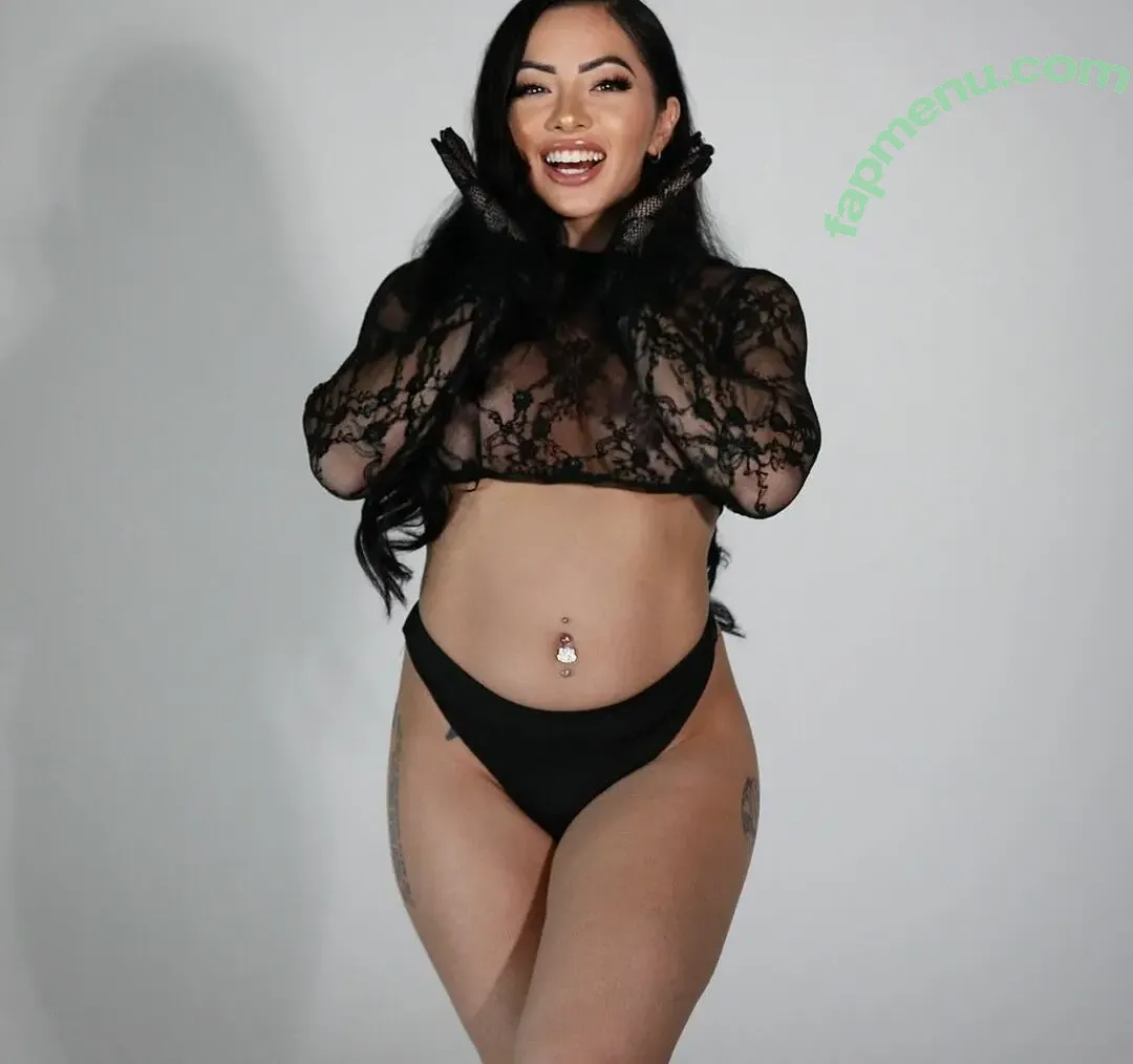 Morgan Lee nude photo #0016 (Morganleex / lilkymchii)