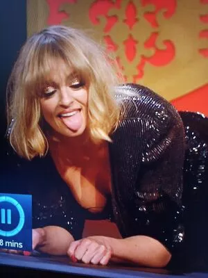 Morgana Robinson / morgana_robinson nude photo #0020