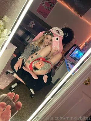 morganxlabs / MewLabbs / Minxymae / littlebyte nude photo #0170