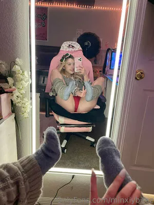 morganxlabs / MewLabbs / Minxymae / littlebyte nude photo #0190