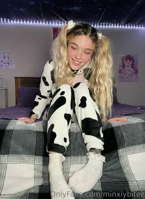 morganxlabs / MewLabbs / Minxymae / littlebyte nude photo #0196