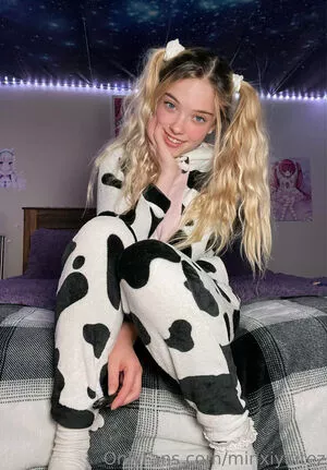 morganxlabs / MewLabbs / Minxymae / littlebyte nude photo #0206