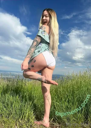 morganxlabs / MewLabbs / Minxymae / littlebyte nude photo #0707