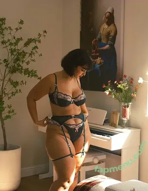 Moroccan Zina / moroccanzina / mrccnzina / zinahadid nude photo #0183