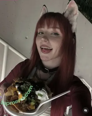 moronic_mouse / api2 nude photo #0045