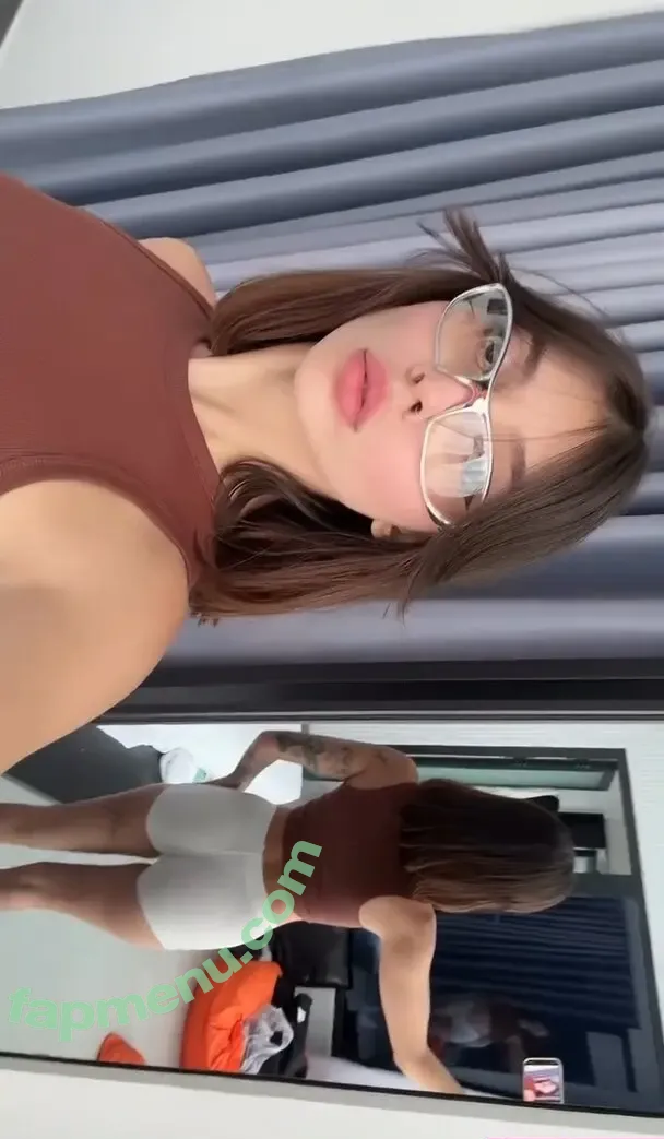 Morphiturata nude photo #0007 (Treezyny / kikiqwik)