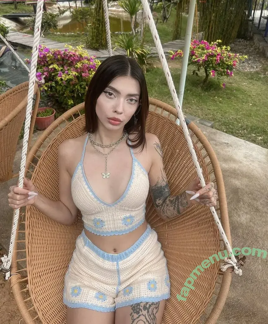 Morphiturata nude photo #0033 (Treezyny / kikiqwik)