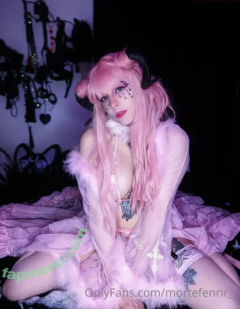 mortefenrir__ nude photo #0027 (mortefenrir__)