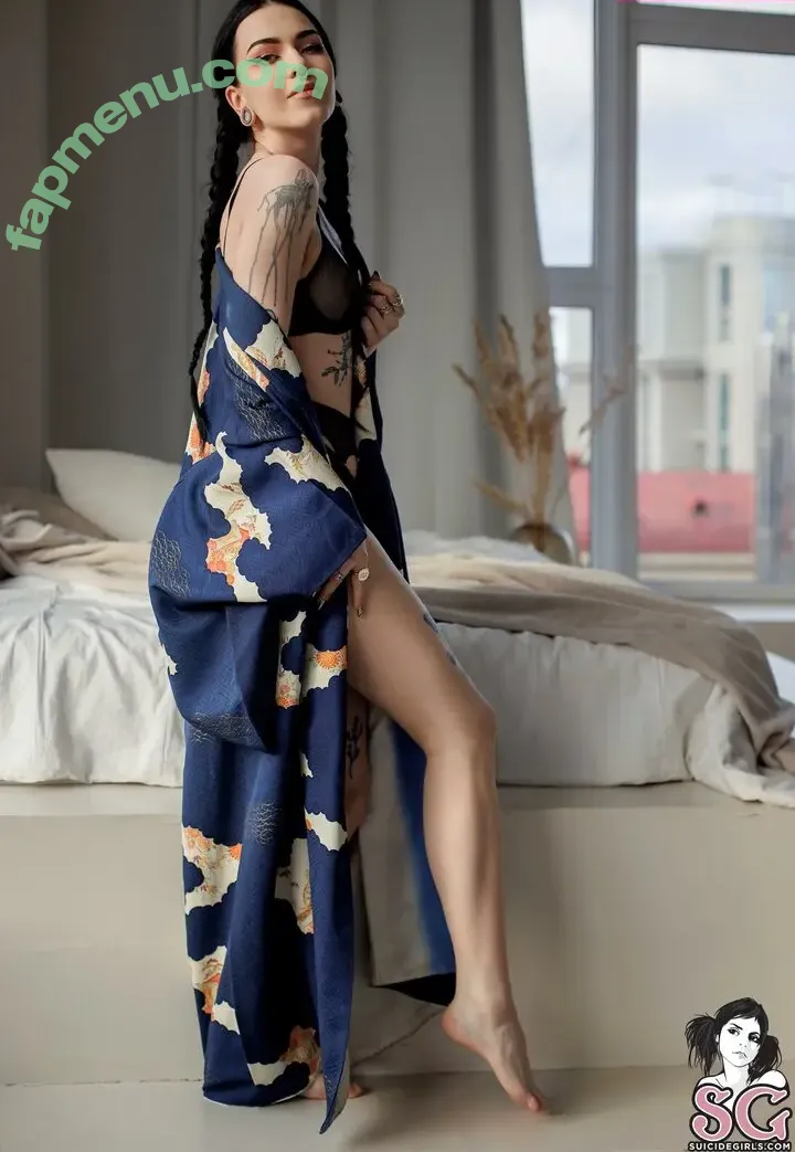 Moth SG nude photo #0005 (Moth SG)