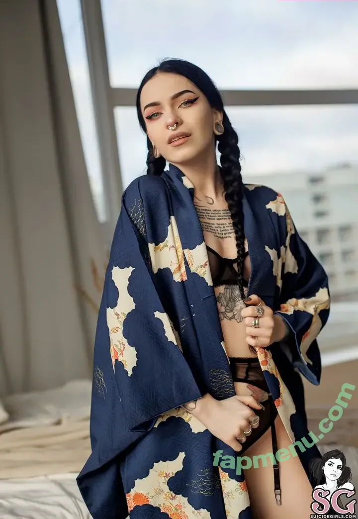 Moth SG nude photo #0022 (Moth SG)