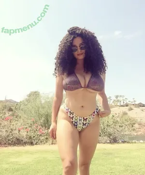 motherofpapayas / mirageofmya nude photo #0003