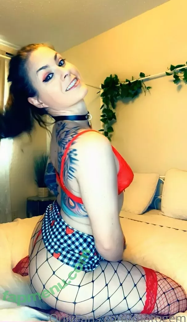motogem nude photo #0063 (mollysmyles)