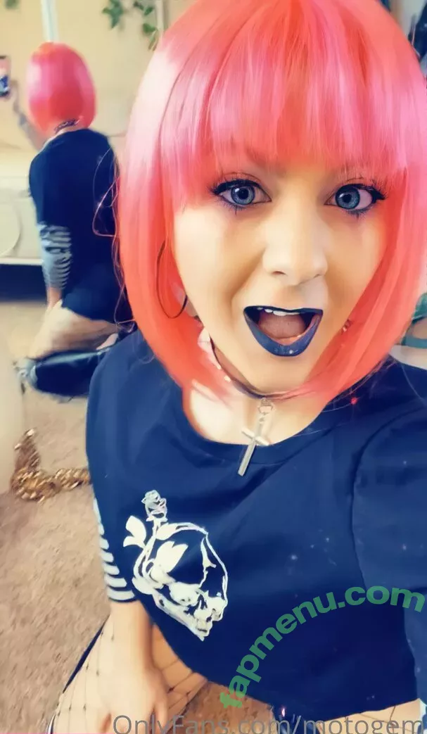 motogem nude photo #0092 (mollysmyles)