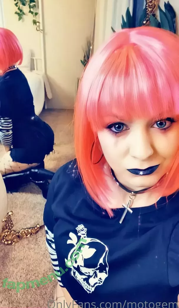 motogem nude photo #0103 (mollysmyles)