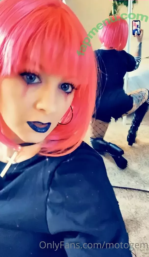 motogem nude photo #0108 (mollysmyles)