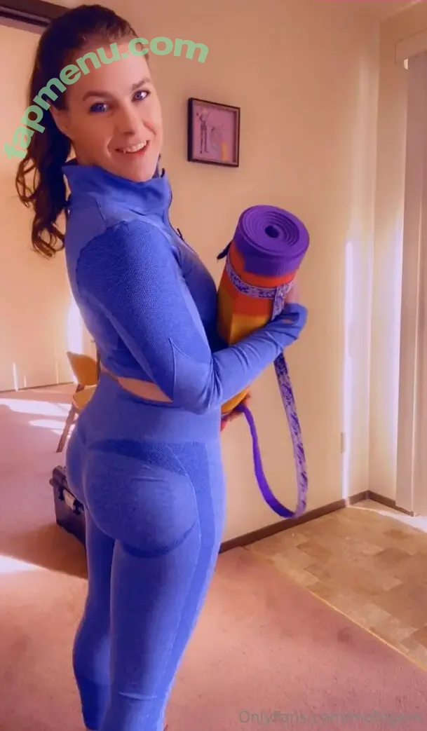 motogem nude photo #0689 (mollysmyles)