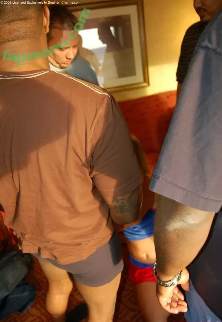 motogurl nude photo #6327 (Alyse / tammyrr)