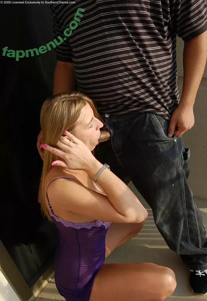 motogurl nude photo #6447 (Alyse / tammyrr)