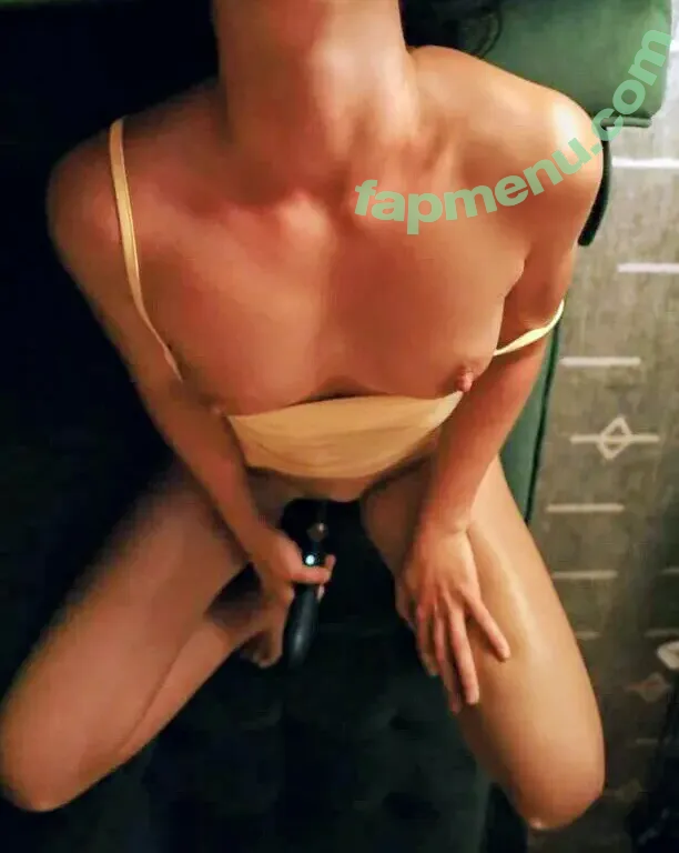 Motor Sport Molly nude photo #0011 (motorsportsmolly)