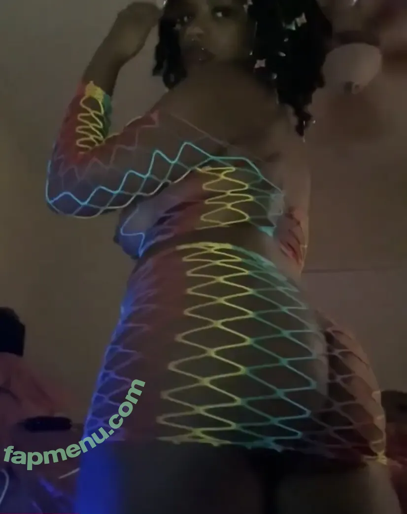 Mouff nude photo #0007 (theillusionaddict)