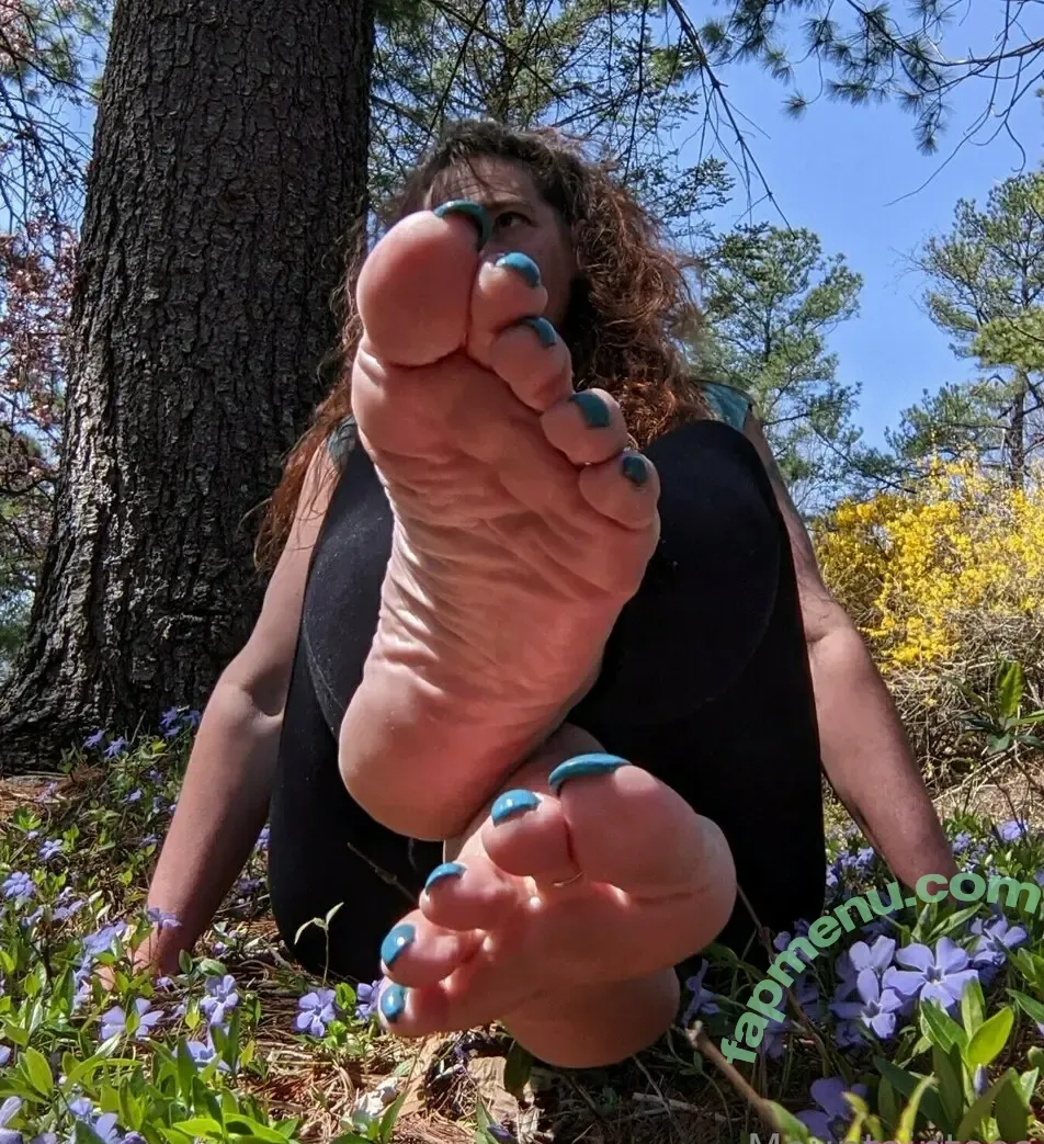 mountaintoes nude photo #0020 (mountaintoesceramics)