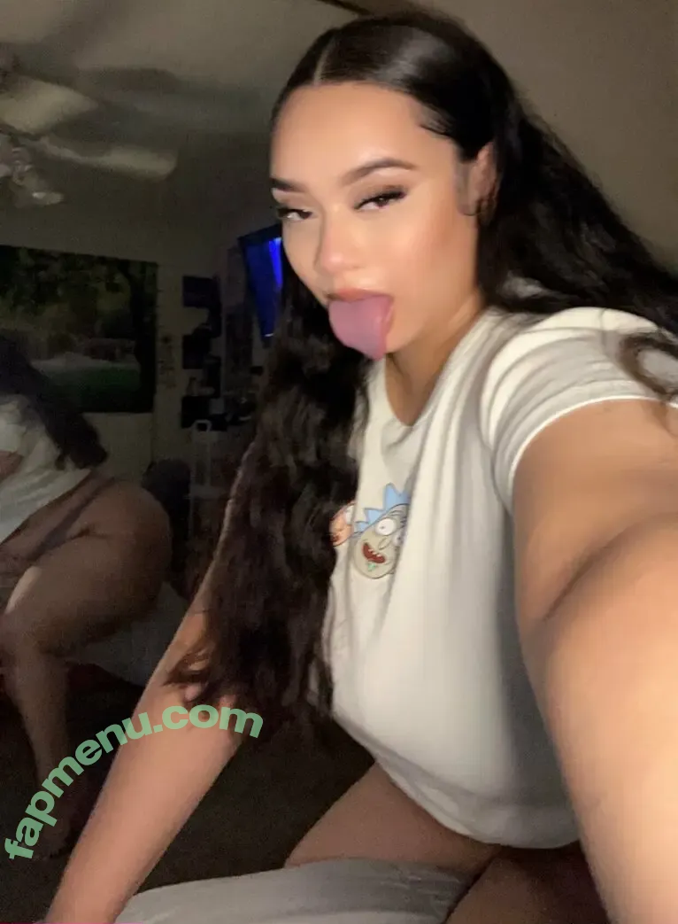 mouthymela nude photo #0075 (MelaMoans / scarymommy)