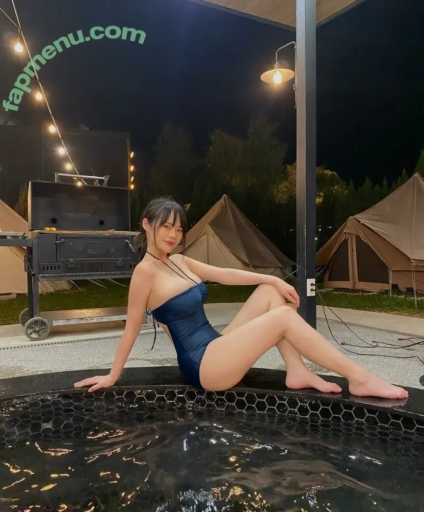 Mov19960908 nude photo #0082 (la_sirena90 / summer850908)