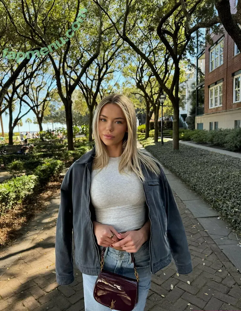 movewithmeredith nude photo #0019 (movewithmeredith)