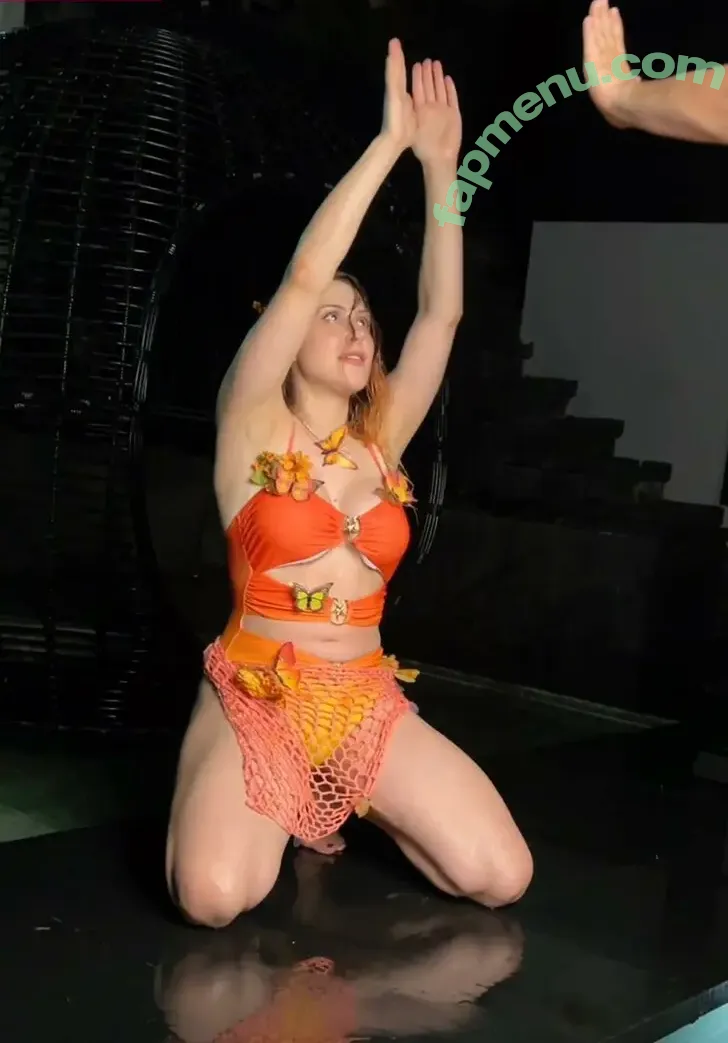 Mowkyfox nude photo #0229 (mowkyistnice)