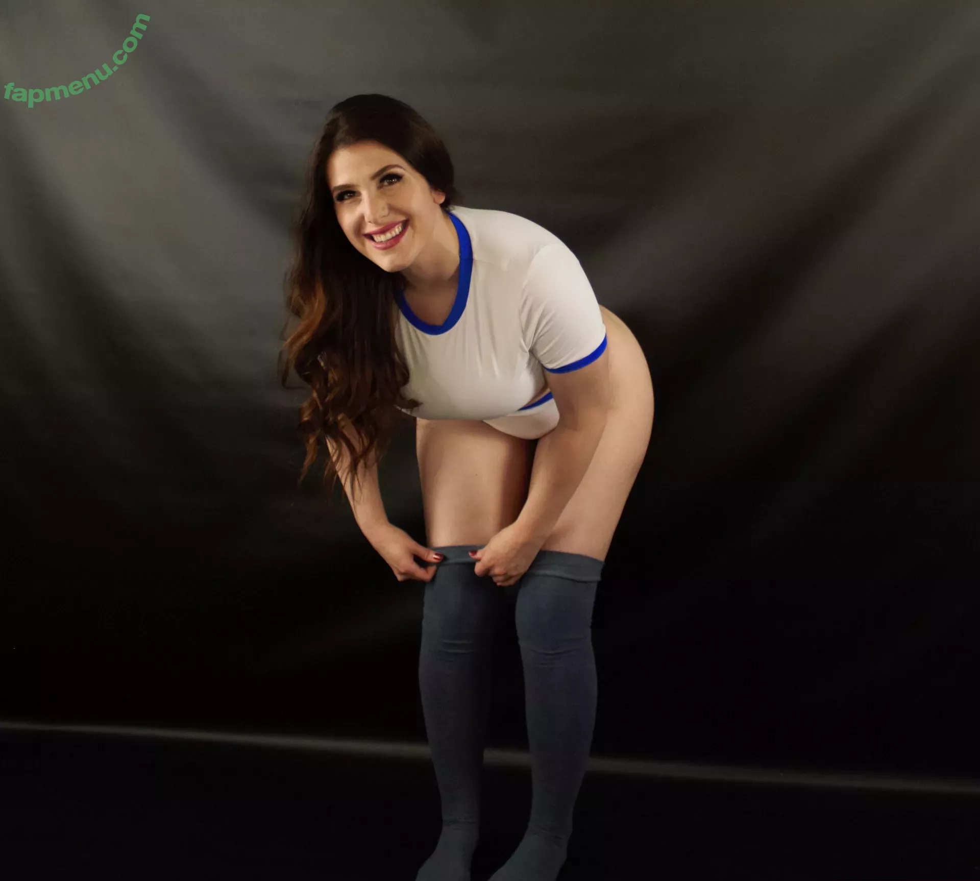 Moxy Mary nude photo #0052 (moxymary / moxymarygames)