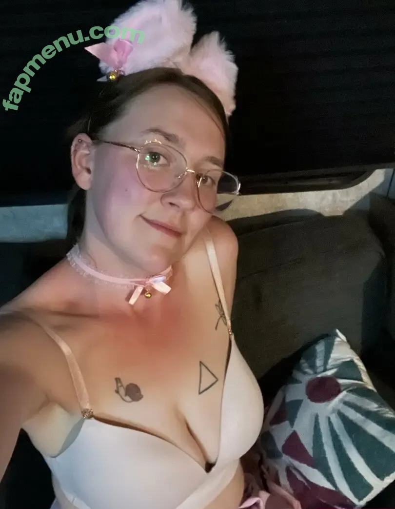 moxynpickles nude photo #0043 (moxynpickles)