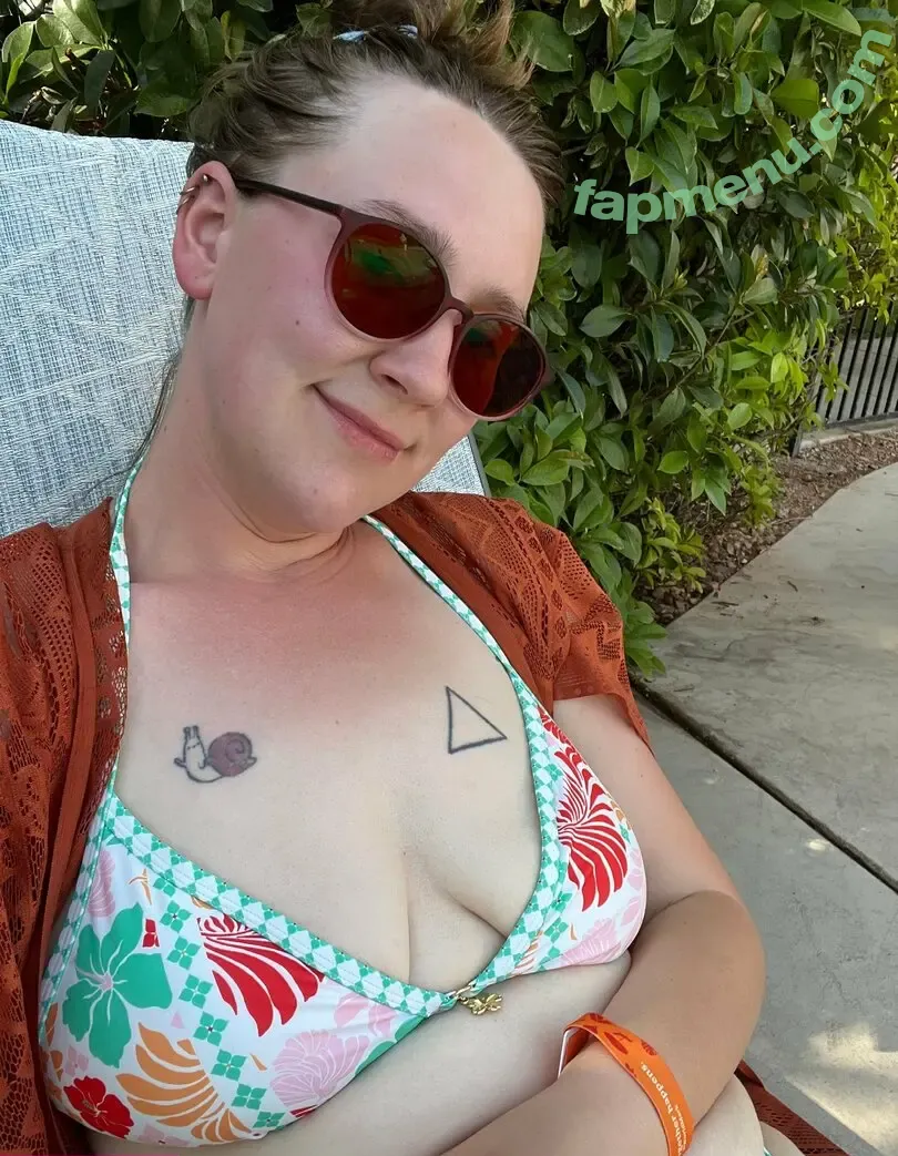 moxynpickles nude photo #0062 (moxynpickles)