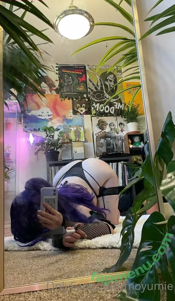 Moyumii nude photo #0050 (Moyumie / moyumiee)