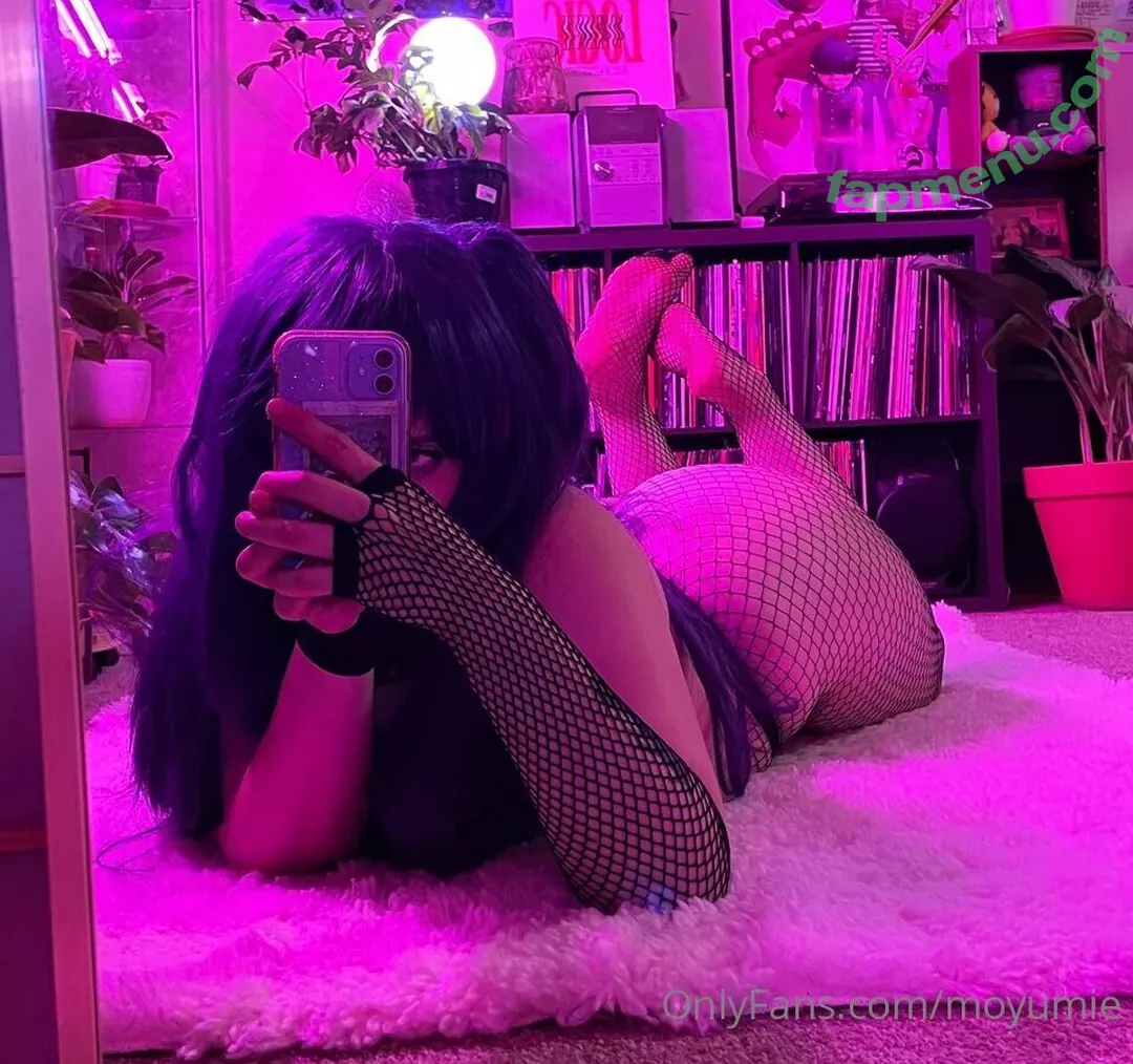 Moyumii nude photo #0065 (Moyumie / moyumiee)