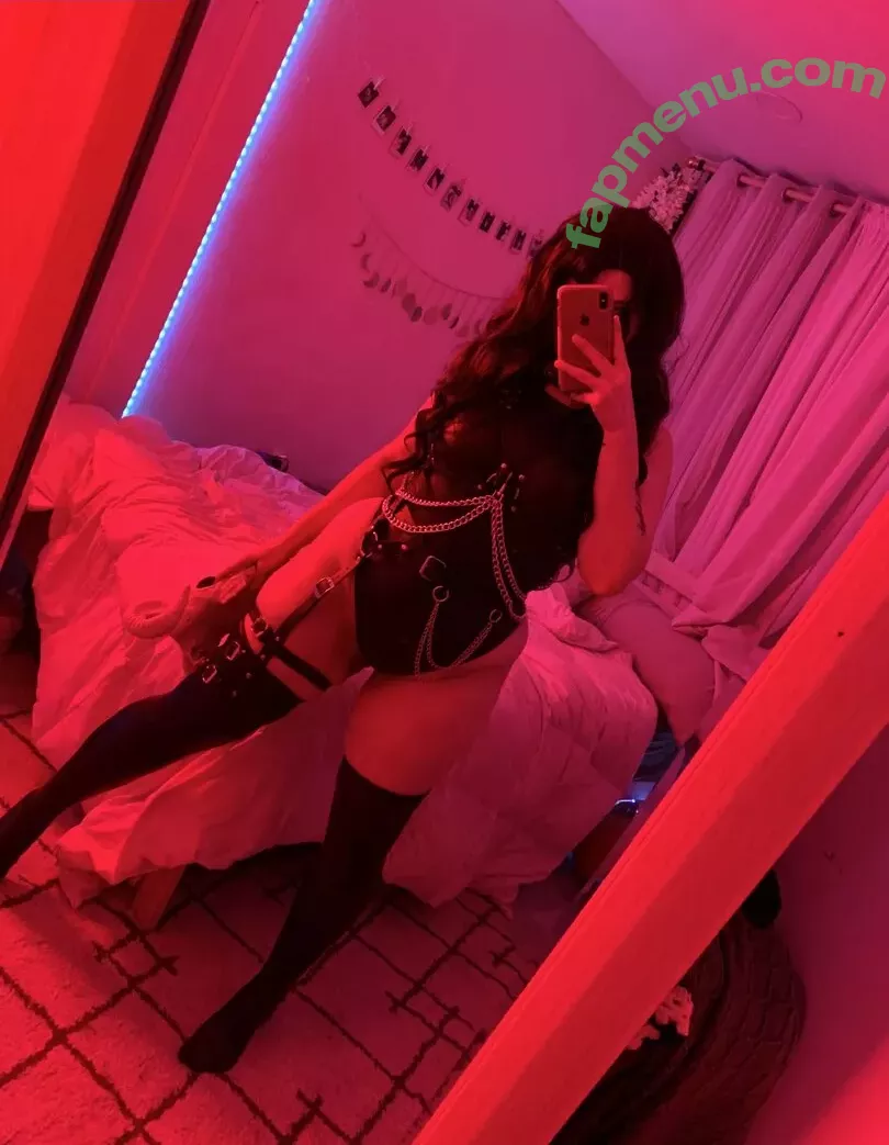 Moyumii nude photo #0518 (Moyumie / moyumiee)