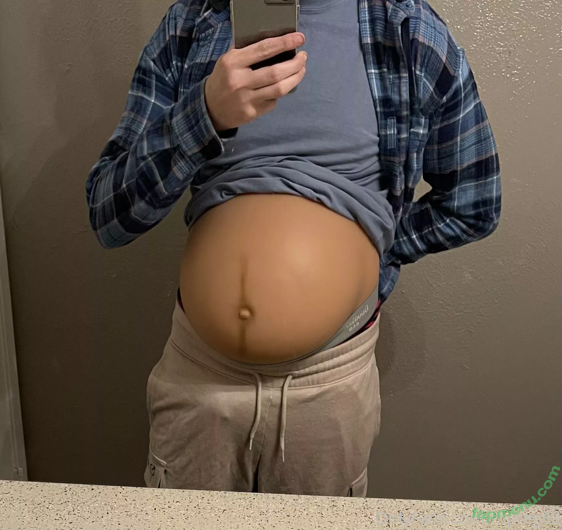 mpreg88 nude photo #0009 (mpregboy88)