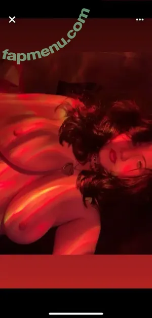 Mr.Buzzles / Vwiskers nude photo #0038