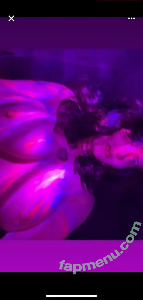 Mr.Buzzles nude photo #0037 (Vwiskers)