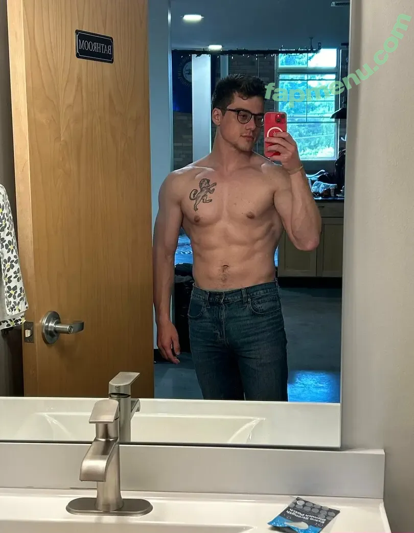 mrblakemitchell nude photo #0017 (lanevrogers)
