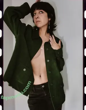 Mrizzy / Mriz nude photo #0029