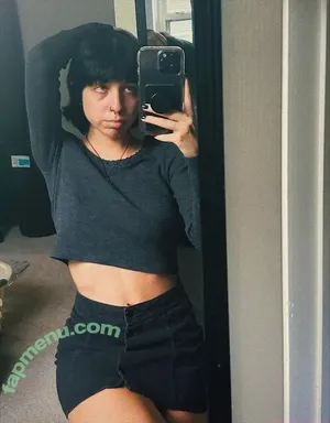 Mrizzy / Mriz nude photo #0034