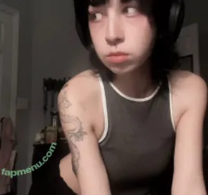 Mrizzy / Mriz nude photo #0047